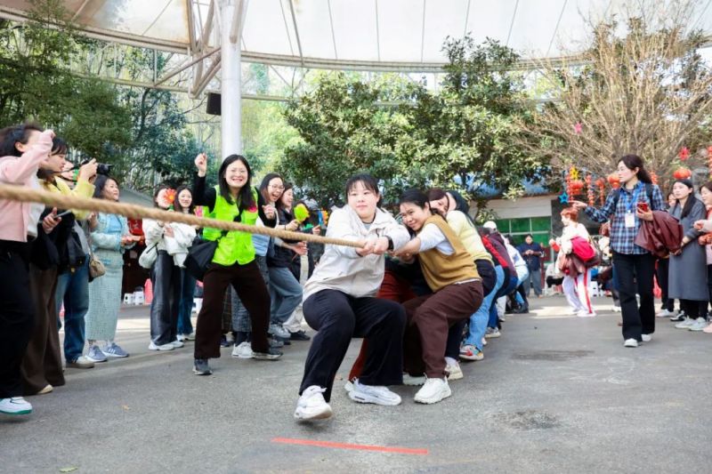 j9国际厅巾帼咤风云 扶摇直上启新程——湖南省j9国际厅院2025年“三八”妇女节户外团建活动圆满举行